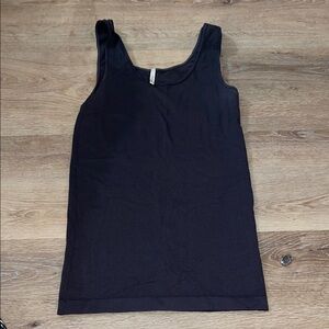 Black Sleeveless Women's Top